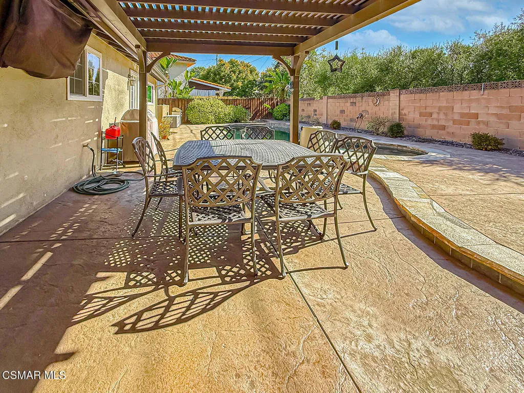 166 Whitworth Street, Thousand Oaks, California 91360 home-pic-23