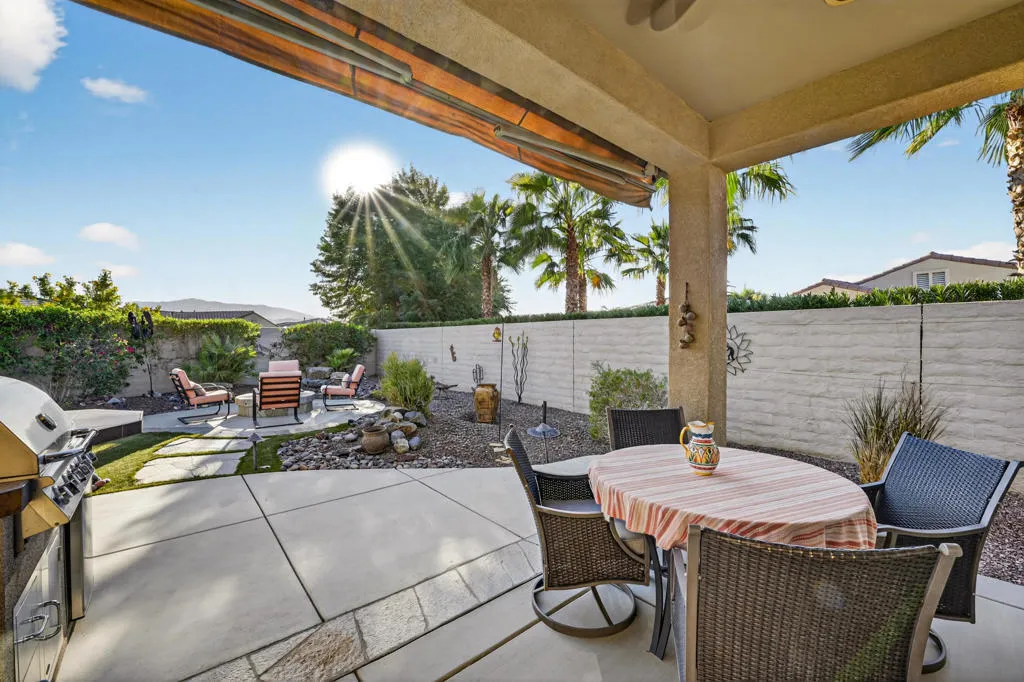 81581 Avenida Viesca, Indio, California 92203 home-pic-27