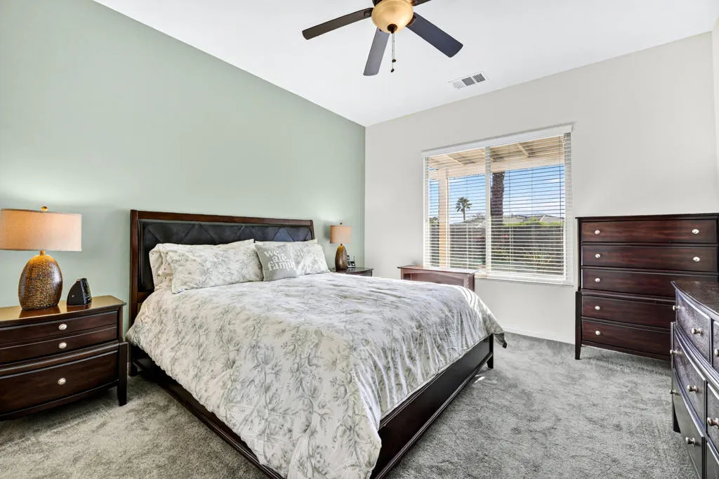 81581 Avenida Viesca, Indio, California 92203 home-pic-12