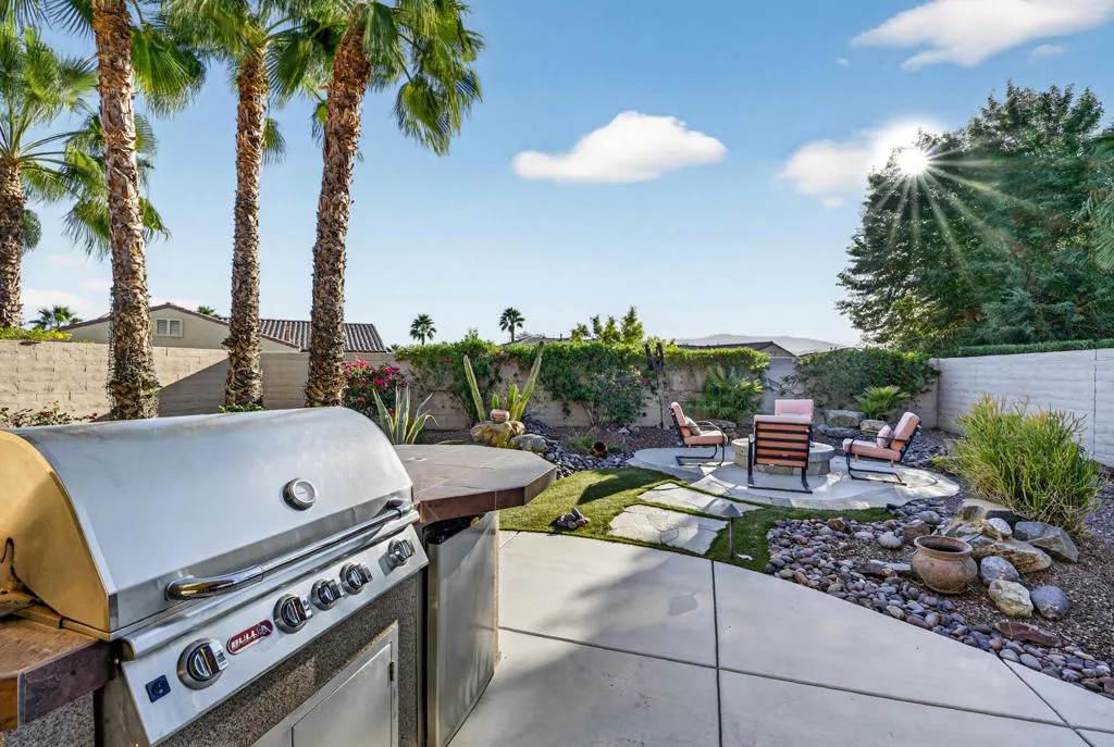 81581 Avenida Viesca, Indio, California 92203 home-pic-28
