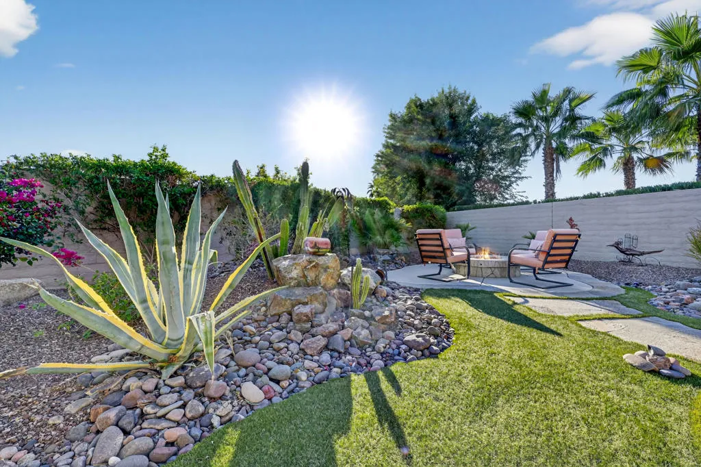 81581 Avenida Viesca, Indio, California 92203 home-pic-29