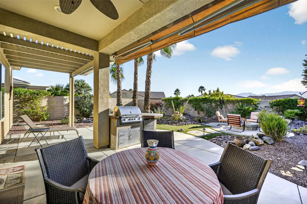 81581 Avenida Viesca, Indio, California 92203 home-pic-26