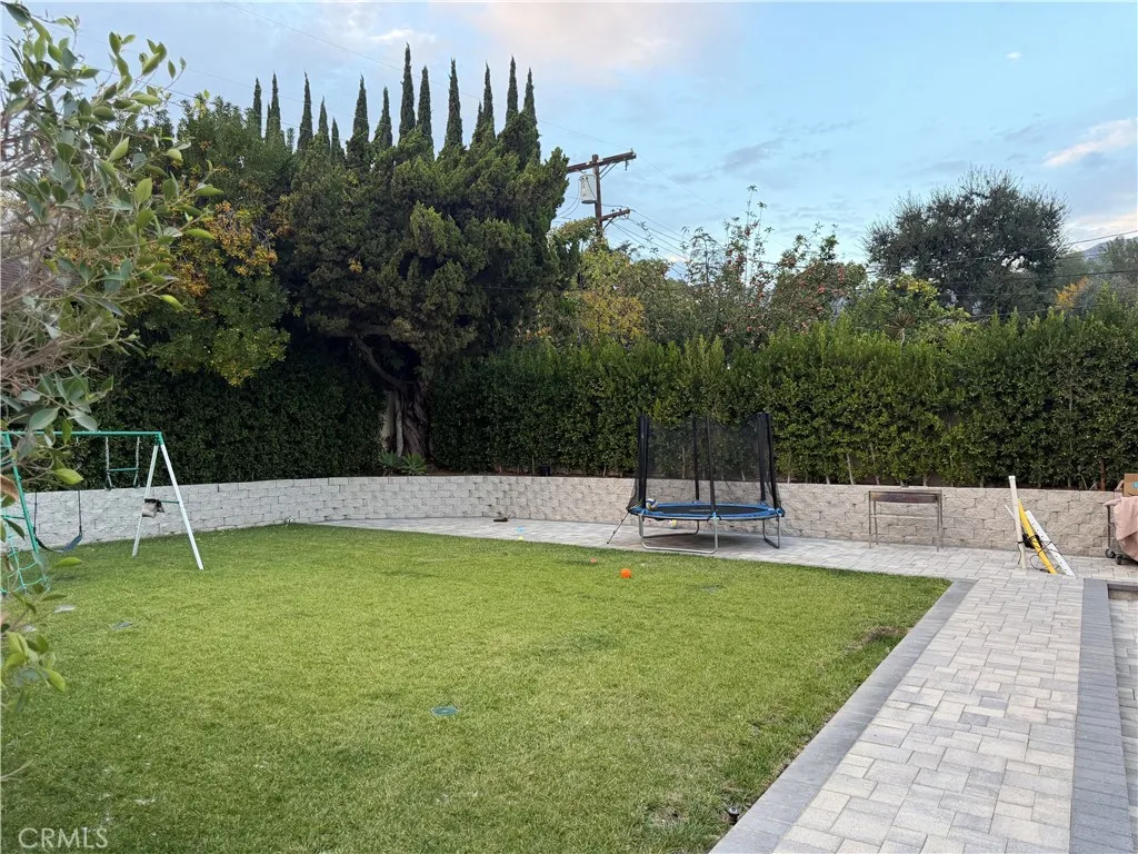 1431 Montgomery, Glendale, California 91202 home-pic-2