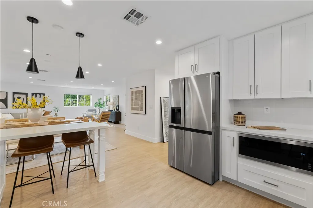 5248 Segals Way, Sherman Oaks, California 91411 home-pic-10