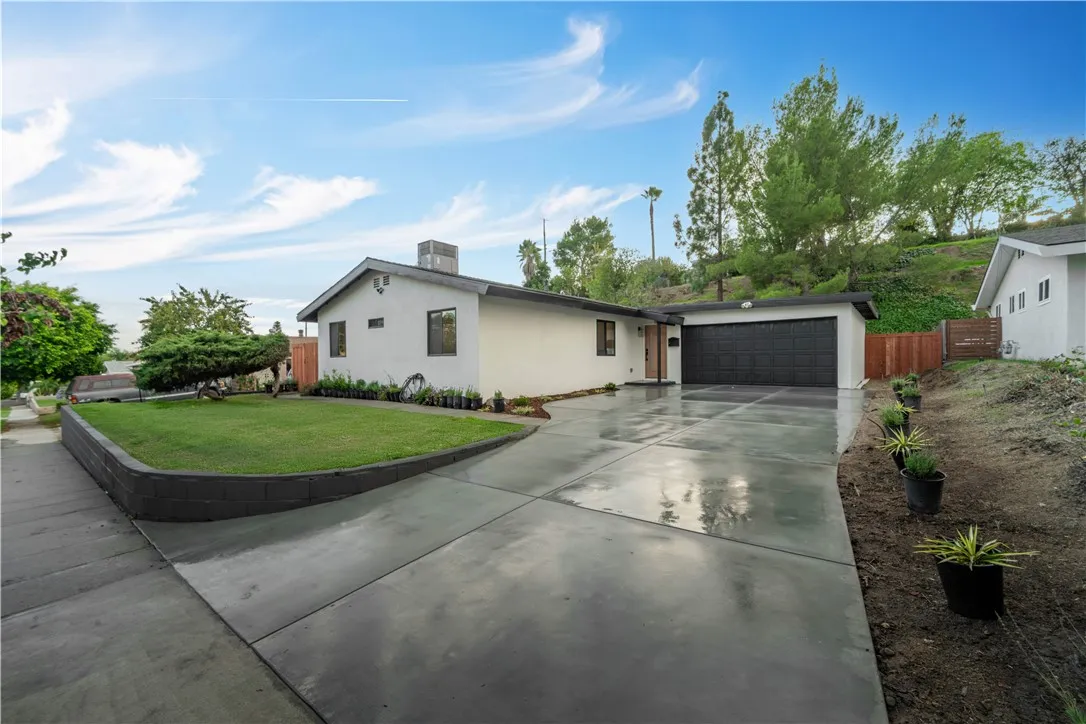 13247 Tripoli Avenue, Sylmar, California 91342 home-pic-1