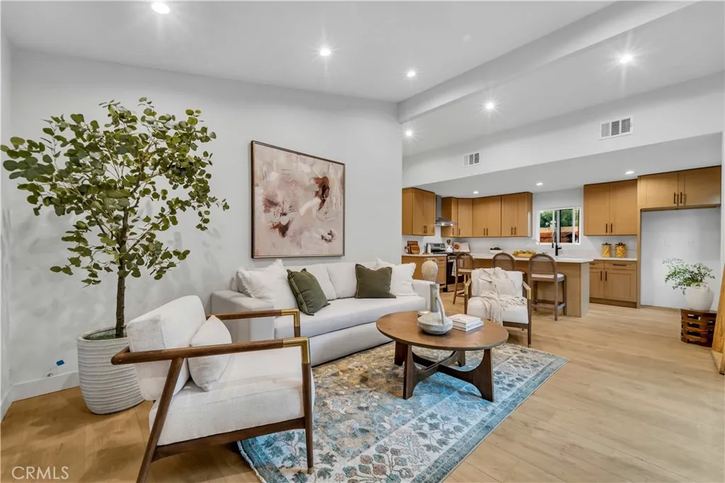 13247 Tripoli Avenue, Sylmar, California 91342 home-pic-3