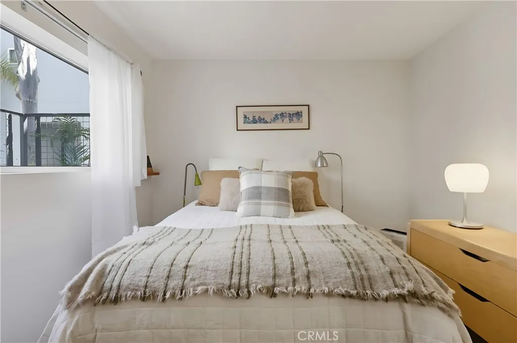 834 E 4th Street 29, Long Beach, California 90802 home-pic-16