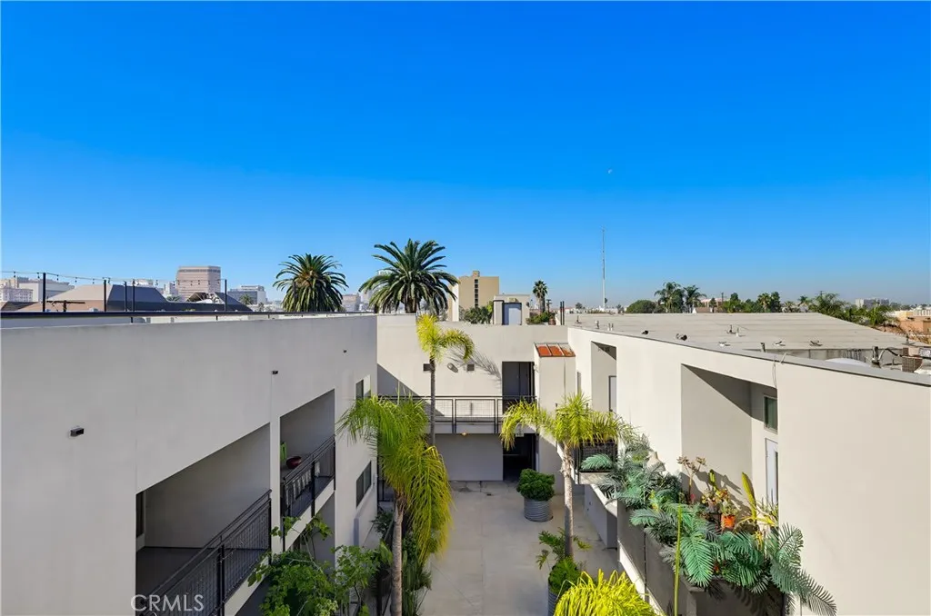 834 E 4th Street 29, Long Beach, California 90802 home-pic-31