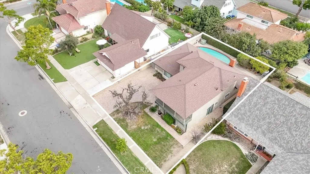 2909 S Rita Way, Santa Ana, California 92704 home-pic-44