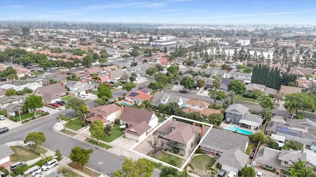 2909 S Rita Way, Santa Ana, California 92704 home-pic-43