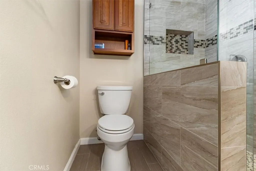2909 S Rita Way, Santa Ana, California 92704 home-pic-21