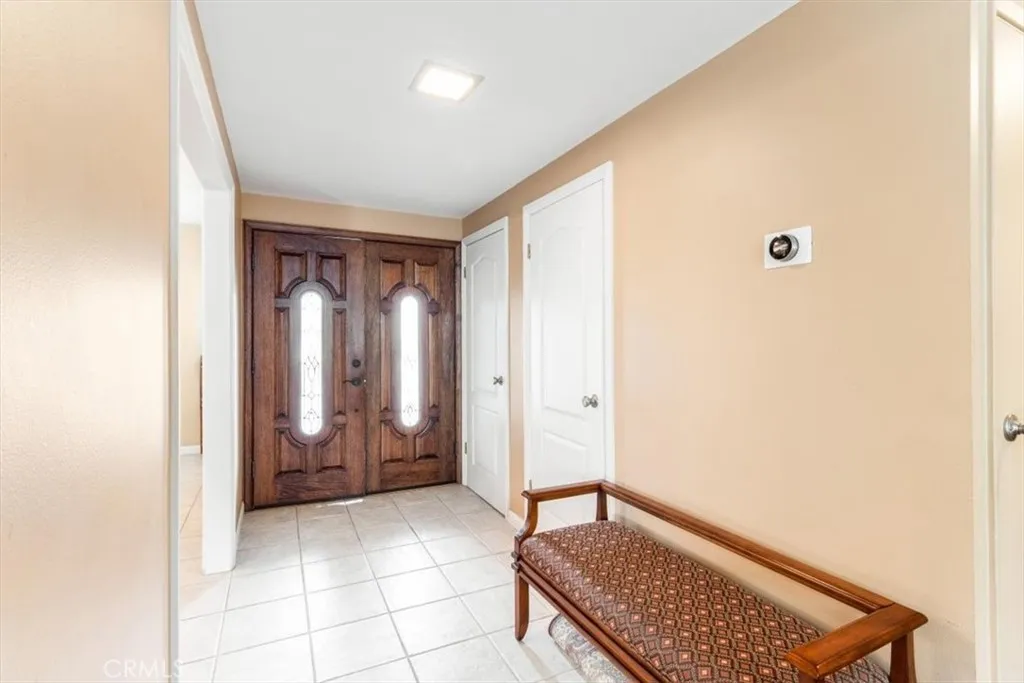2909 S Rita Way, Santa Ana, California 92704 home-pic-4