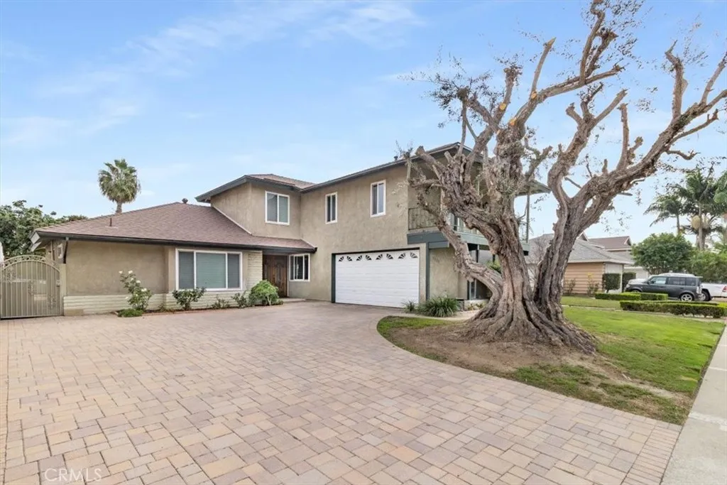 2909 S Rita Way, Santa Ana, California 92704 home-pic-0