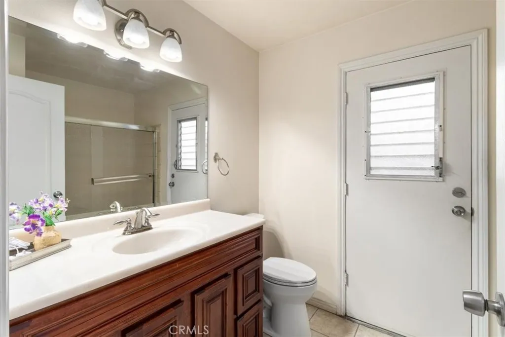 2909 S Rita Way, Santa Ana, California 92704 home-pic-22