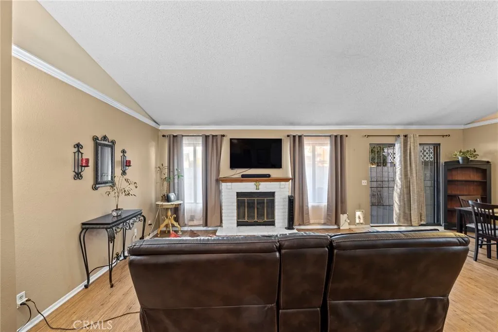 1443 Bunker Hill, San Jacinto, California 92583 home-pic-14