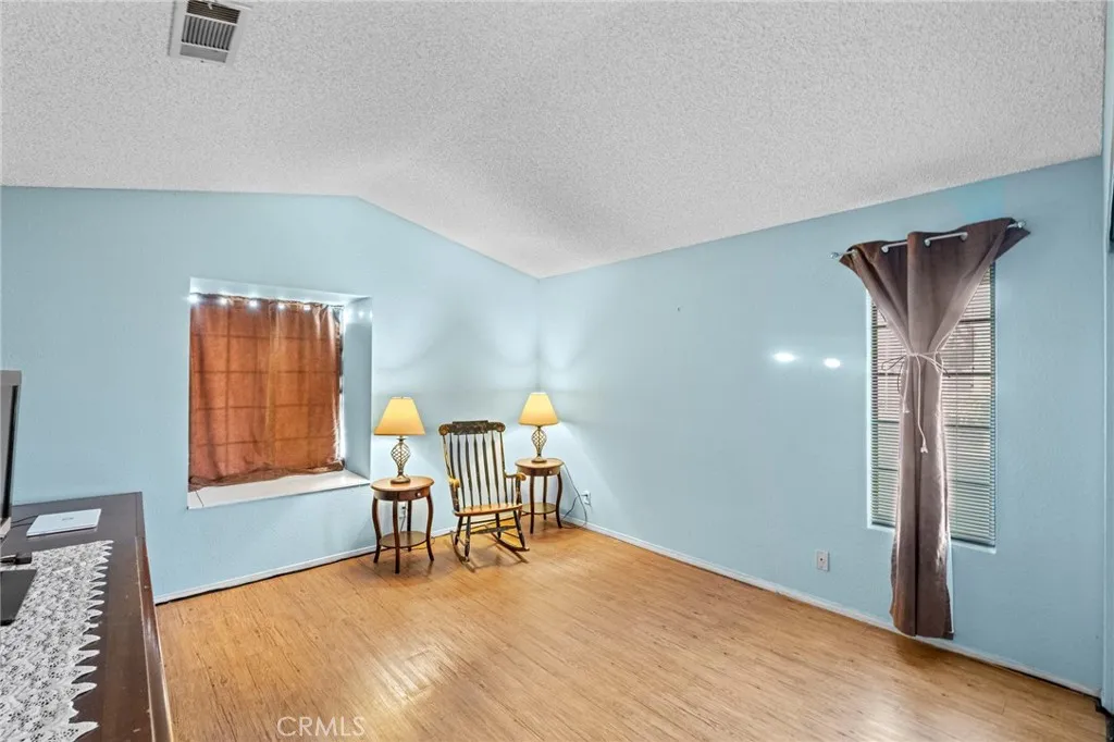 1443 Bunker Hill, San Jacinto, California 92583 home-pic-25