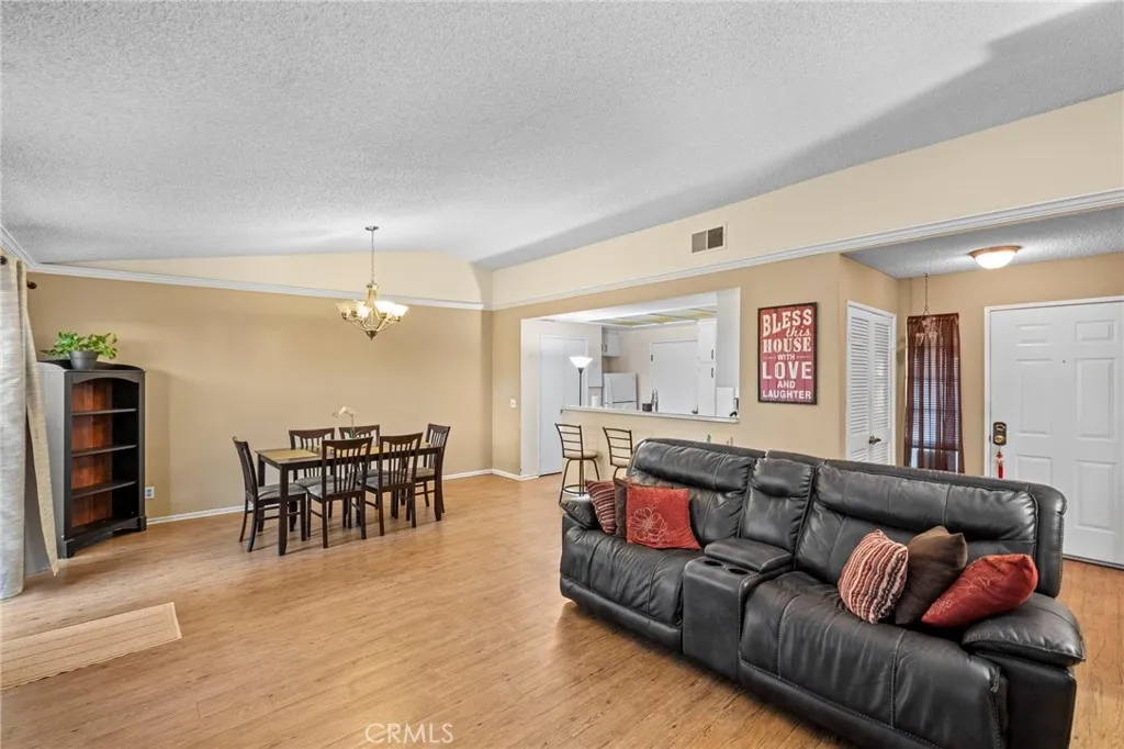 1443 Bunker Hill, San Jacinto, California 92583 home-pic-17