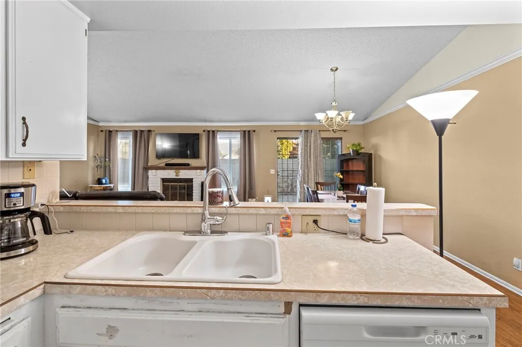 1443 Bunker Hill, San Jacinto, California 92583 home-pic-22