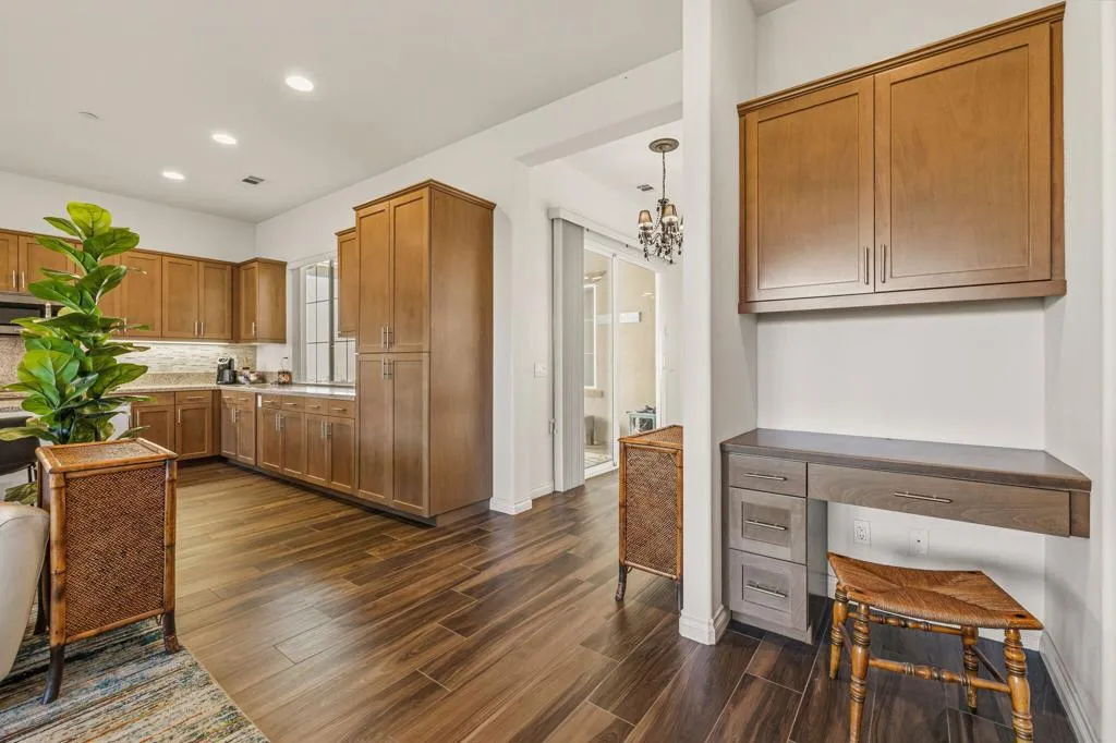 3923 Via Amalfi, Palm Desert, California 92260 home-pic-20