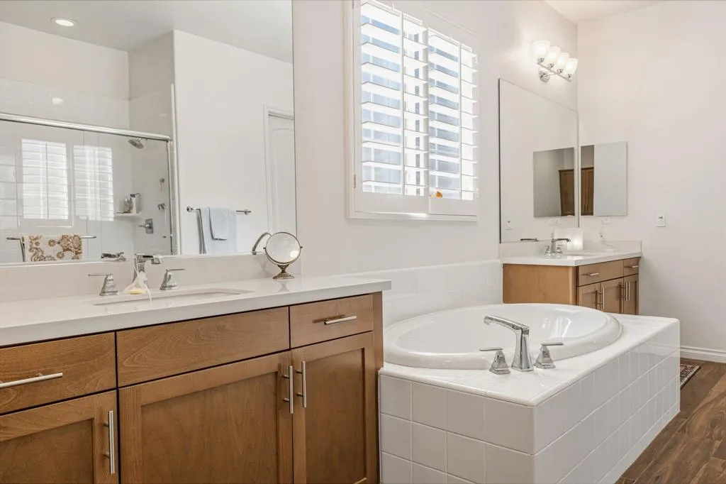 3923 Via Amalfi, Palm Desert, California 92260 home-pic-30