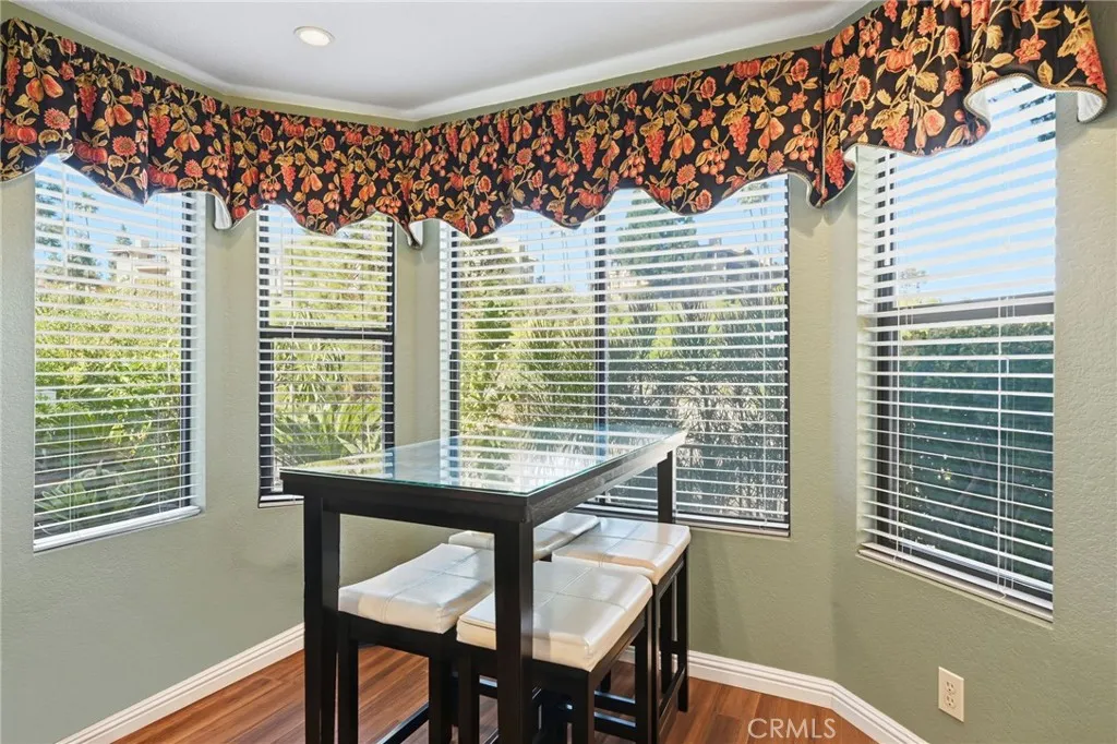 15748 Via Calanova, San Diego, California 92128 home-pic-9