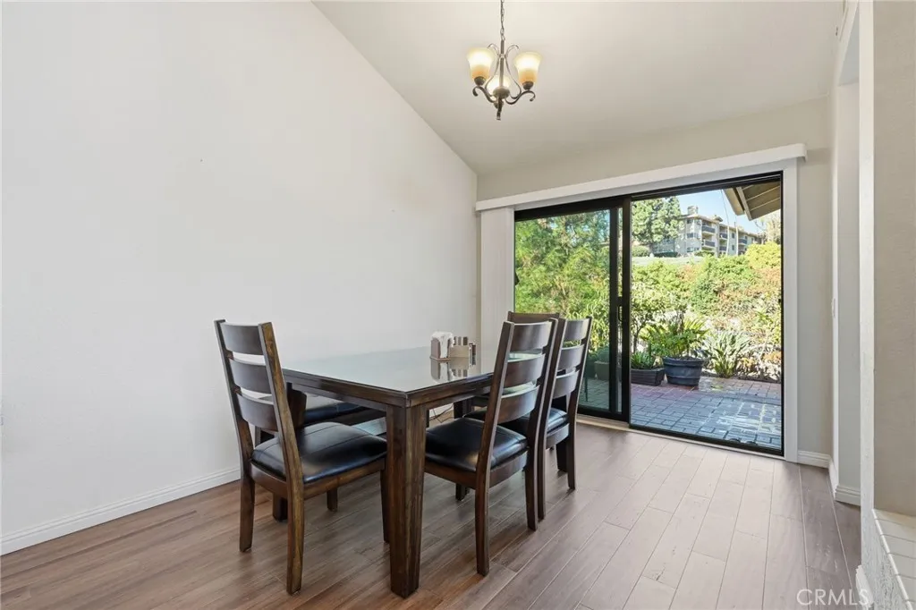 15748 Via Calanova, San Diego, California 92128 home-pic-10