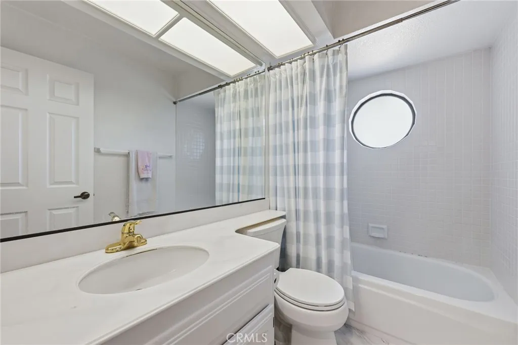 15748 Via Calanova, San Diego, California 92128 home-pic-16