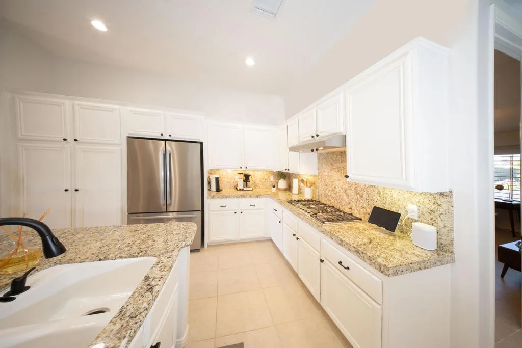 77 Calle Manzanita, Rancho Mirage, California 92270 home-pic-23