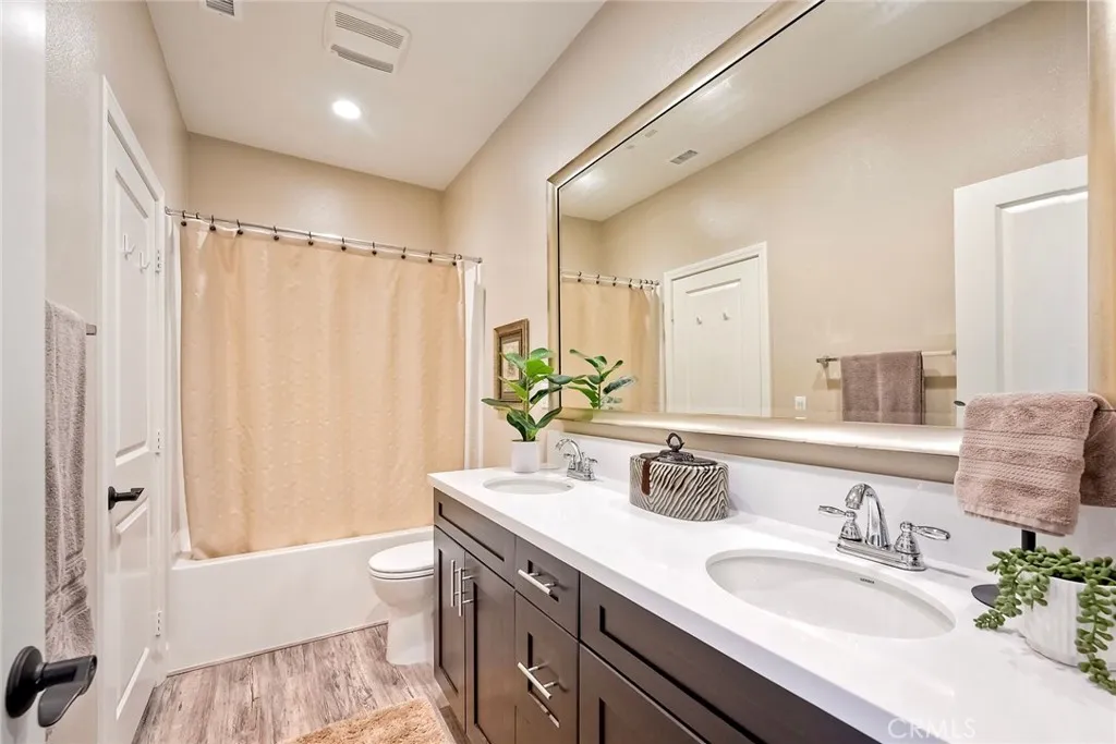 30587 Aspen Glen, Murrieta, California 92563 home-pic-23