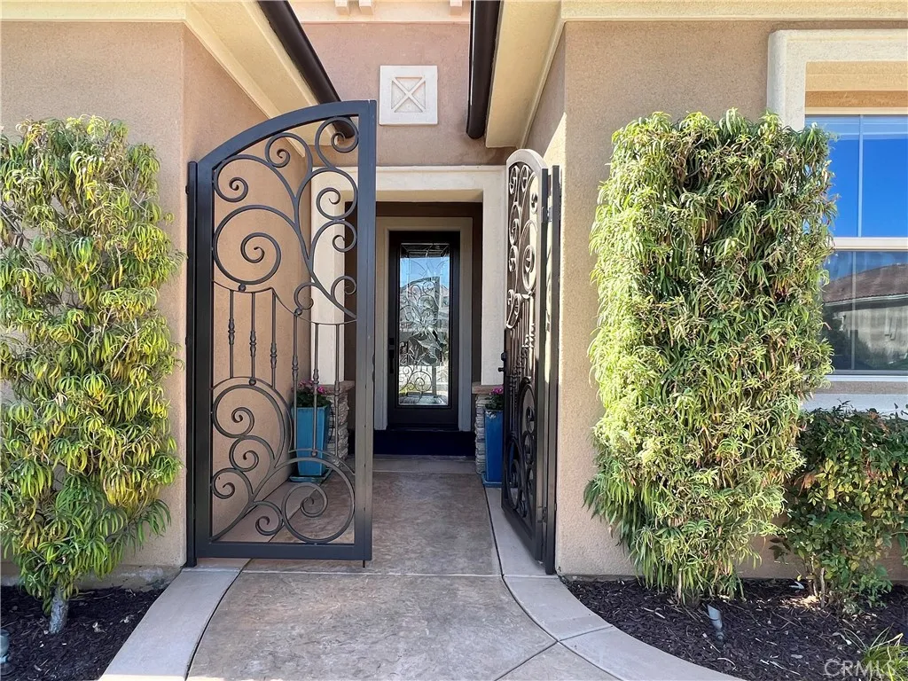 30587 Aspen Glen, Murrieta, California 92563 home-pic-4