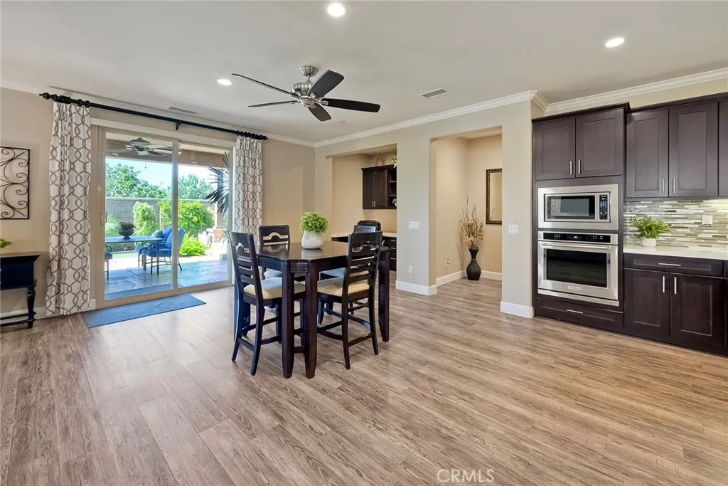 30587 Aspen Glen, Murrieta, California 92563 home-pic-14