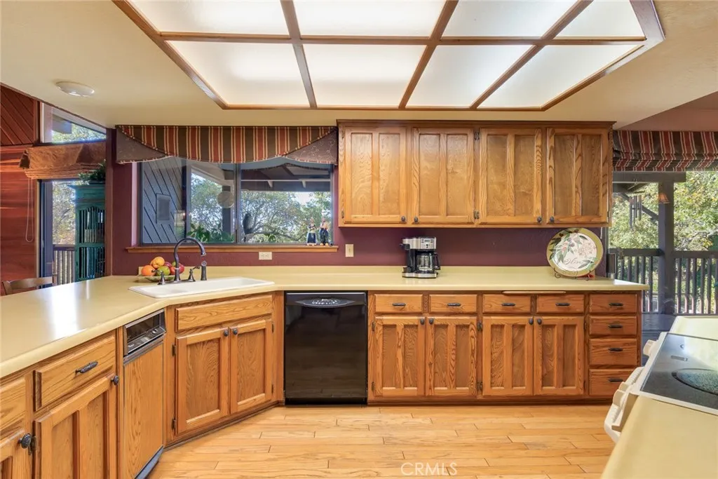 39292 Oak Glen Road, Oak Glen, California 92399 home-pic-40