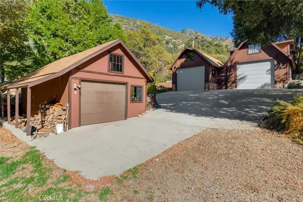 39292 Oak Glen Road, Oak Glen, California 92399 home-pic-16