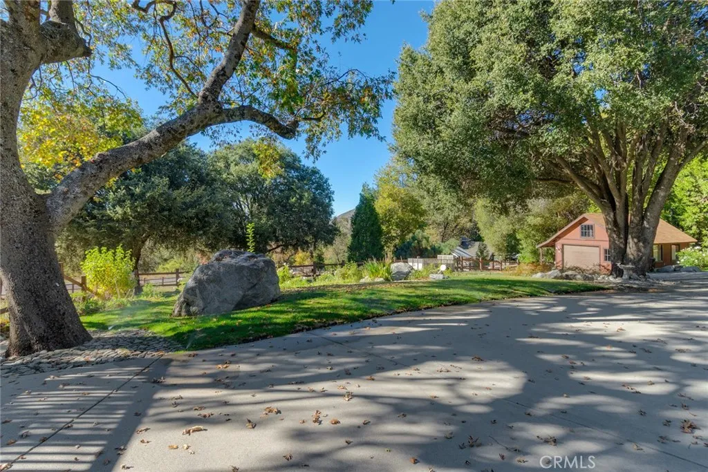 39292 Oak Glen Road, Oak Glen, California 92399 home-pic-17