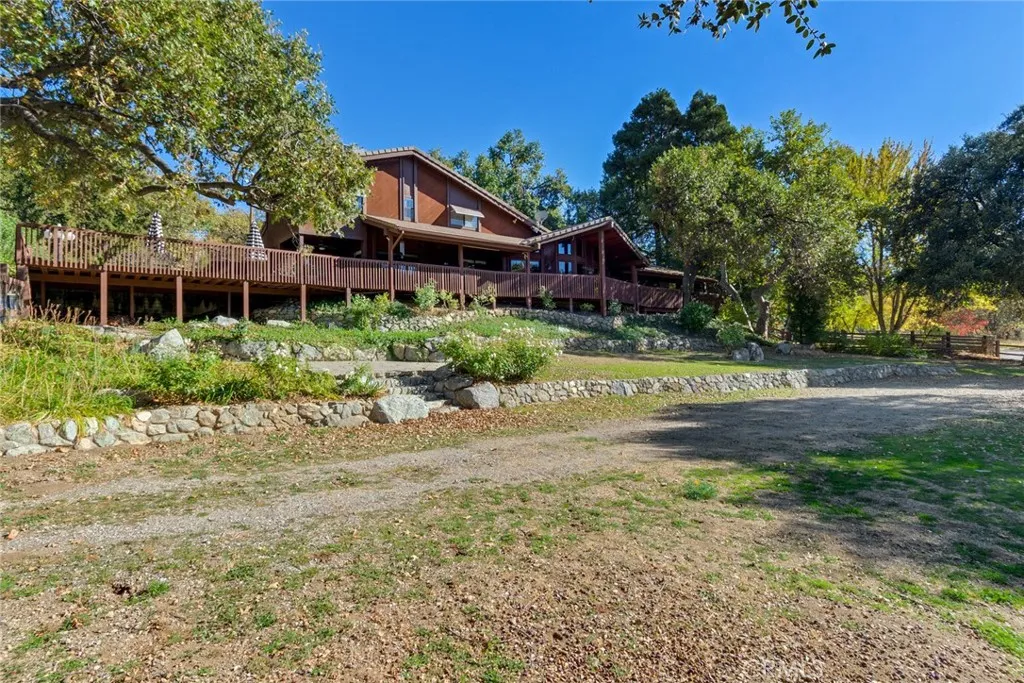 39292 Oak Glen Road, Oak Glen, California 92399 home-pic-6