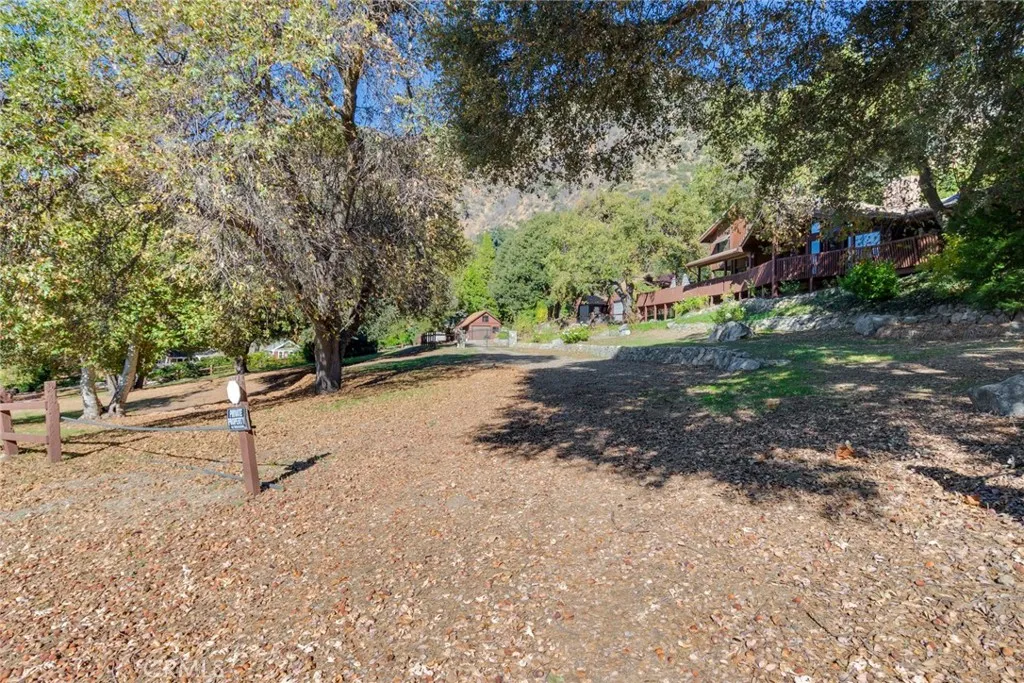 39292 Oak Glen Road, Oak Glen, California 92399 home-pic-12