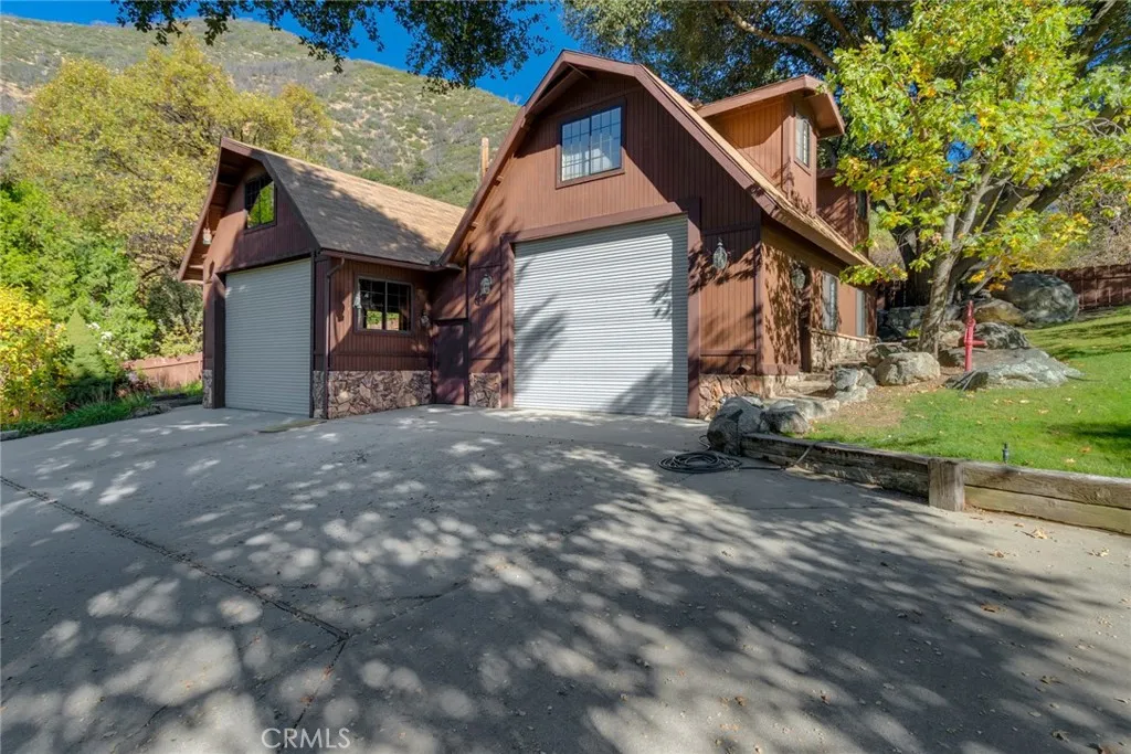 39292 Oak Glen Road, Oak Glen, California 92399 home-pic-3