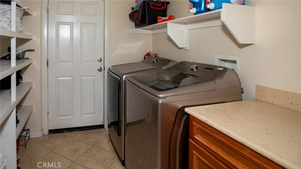 34088 Castle Pines, Yucaipa, California 92399 home-pic-16