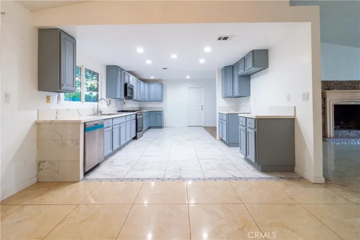 9668 E Avenue R14, Littlerock, California 93543