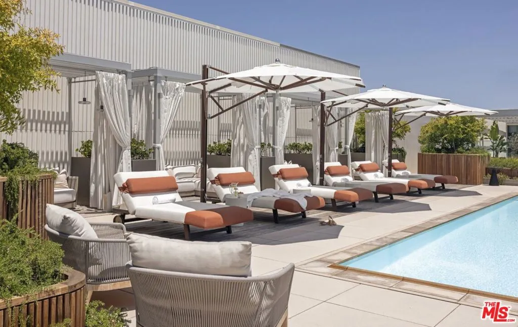 9200 Wilshire Blvd 404e, Beverly Hills, California 90212 home-pic-15