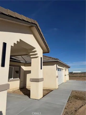 6610 Rancho Road, Phelan, California 92371
