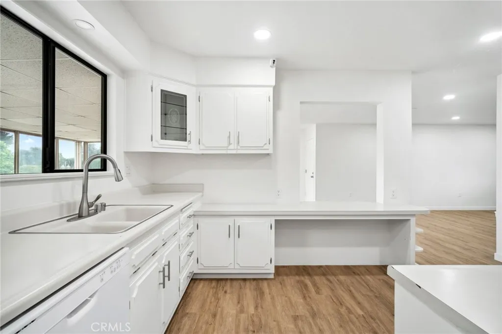 28890 Snead, Menifee, California 92586 home-pic-9