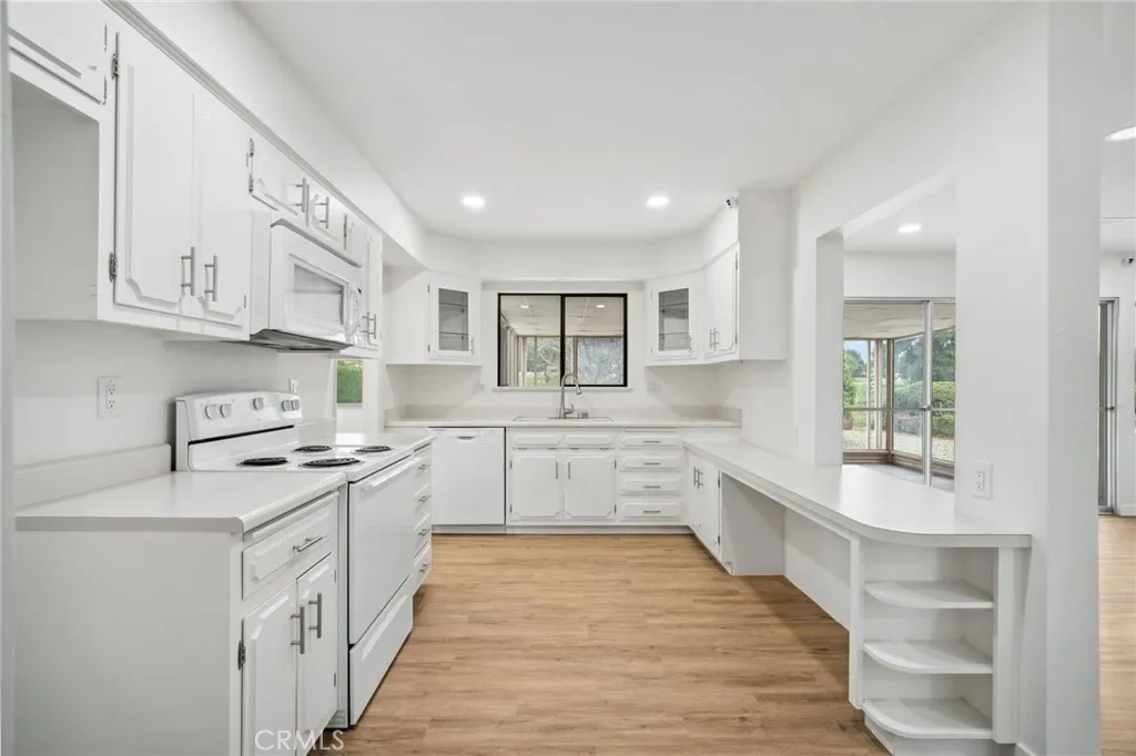 28890 Snead, Menifee, California 92586 home-pic-8
