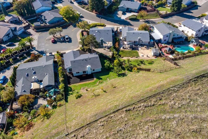 109 Bellflower Ct, Hercules, California 94547