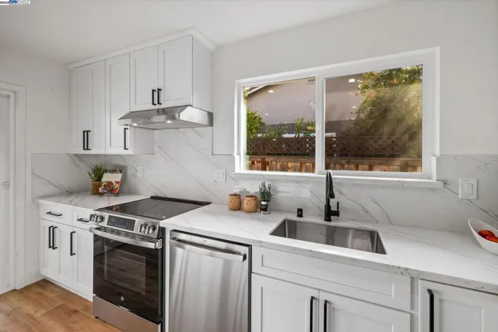 109 Bellflower Ct, Hercules, California 94547