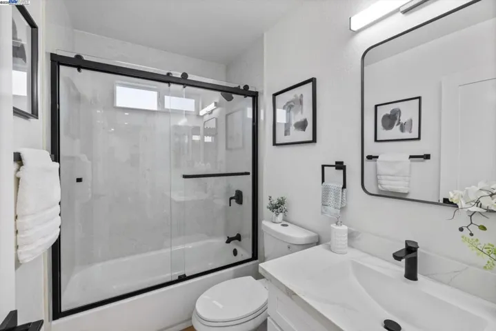 109 Bellflower Ct, Hercules, California 94547