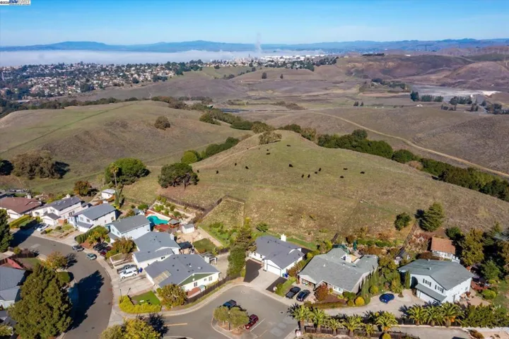 109 Bellflower Ct, Hercules, California 94547