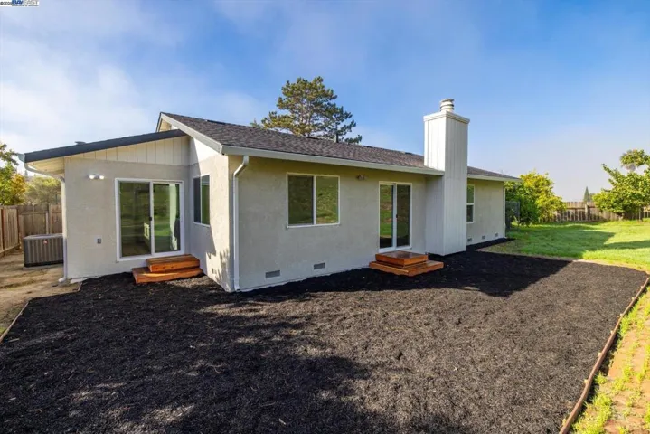 109 Bellflower Ct, Hercules, California 94547