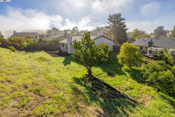109 Bellflower Ct, Hercules, California 94547