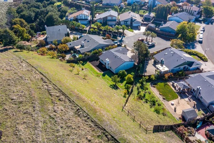 109 Bellflower Ct, Hercules, California 94547